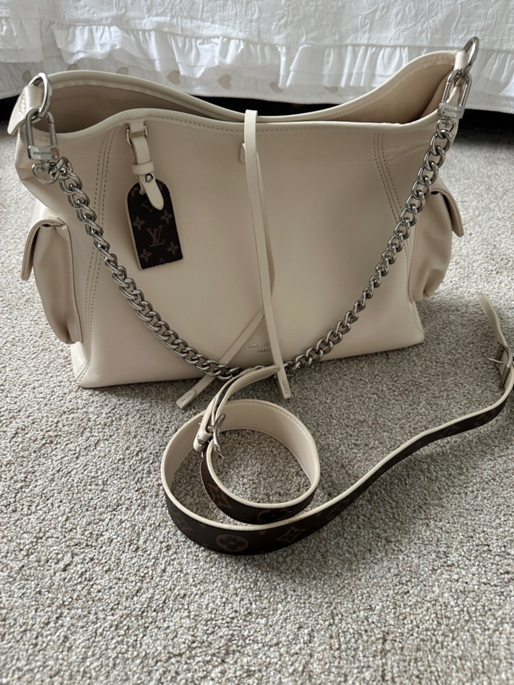 Ivory Leather Shoulder Bag with Silver Chain